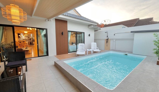 New Love Is Pool Villa, Modern 3BR Pool Villa Cozy Style