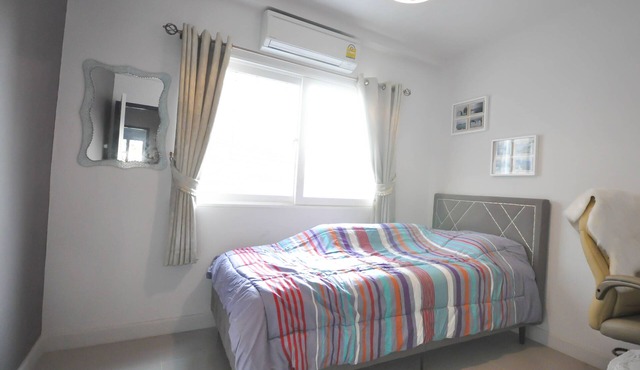 New Modern Clean Apartment