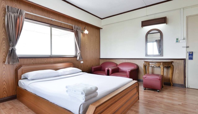 Nice Palace Hotel in Bangkok