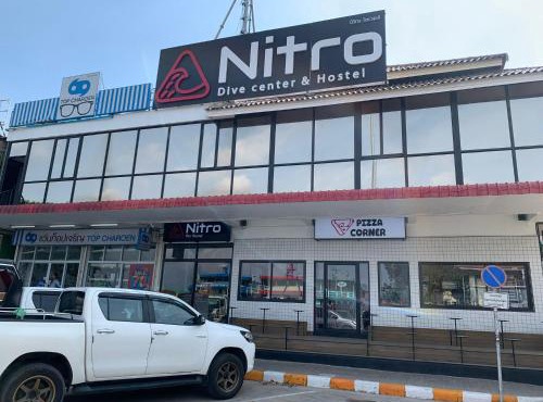 NITRO PIERhostel in Ko Tao