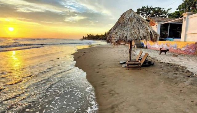 Ocean Front Private Casita w Pool & AC Sleeps 4