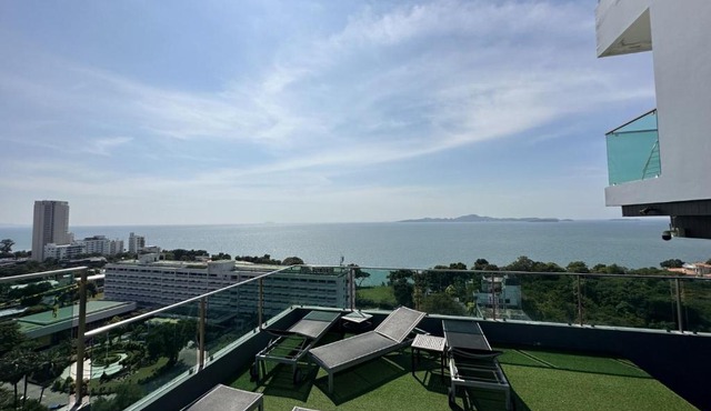 One Tower 105 by ThaiminatorPattaya in Pattaya
