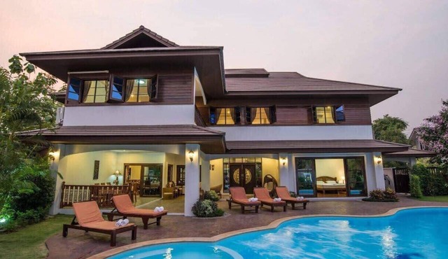 Oriental Thai Luxury Villa With Private Pool, Chiangmai, Thailand in Tambon San Phi Suea