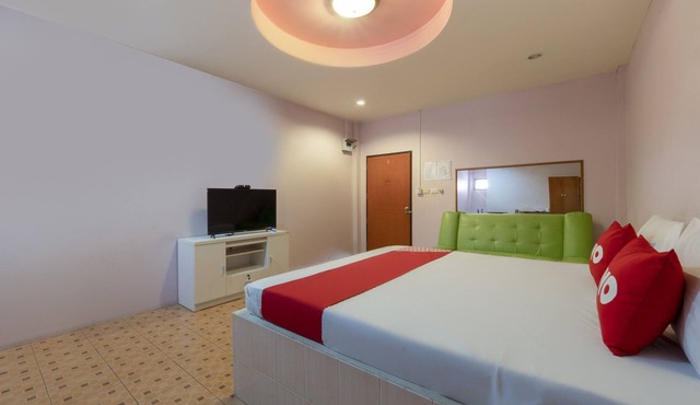 OYO 1070 Paradise Resort