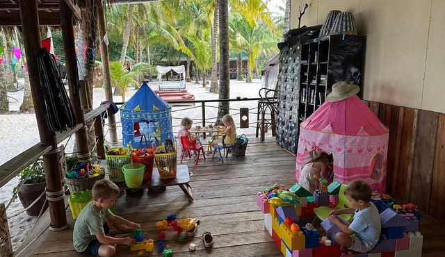 Palm Beach Bungalow Resort in Koh Rong