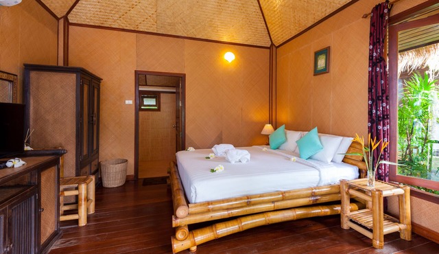 Palm Leaf Resort in Koh Tao
