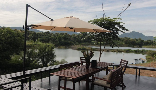 Peaceful Lake And Mountain View – Chiang Mai Mae On Hot Springs