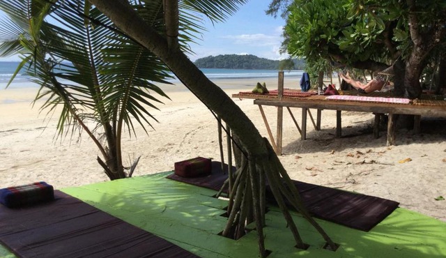 Phayam Coconut Beach Resort in Ko Phayam