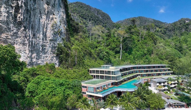 Phi Phi Cliff Beach Resort in Phi Phi Islands