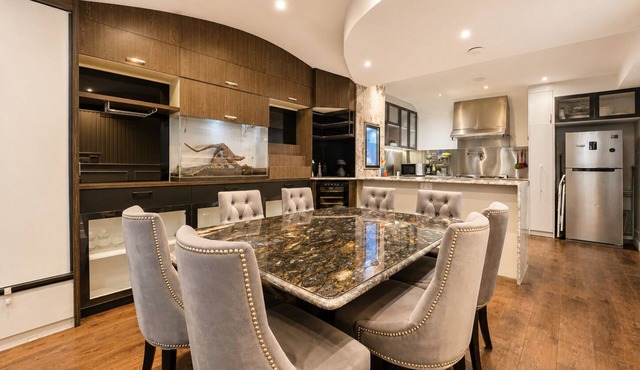 Phnom Penh 4-bedroom Luxury Townhouse in Phnom Penh