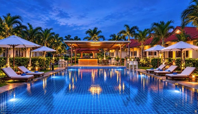 Phuket Airport Villa