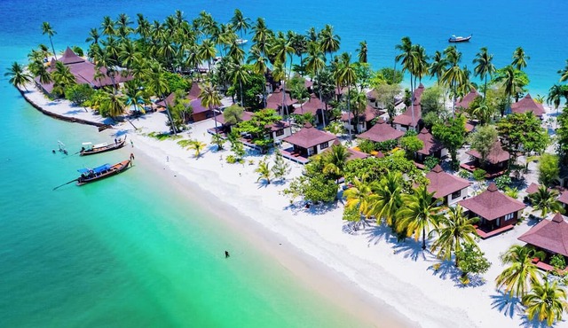 Phuket Sun and Beach Sailing Extravaganza