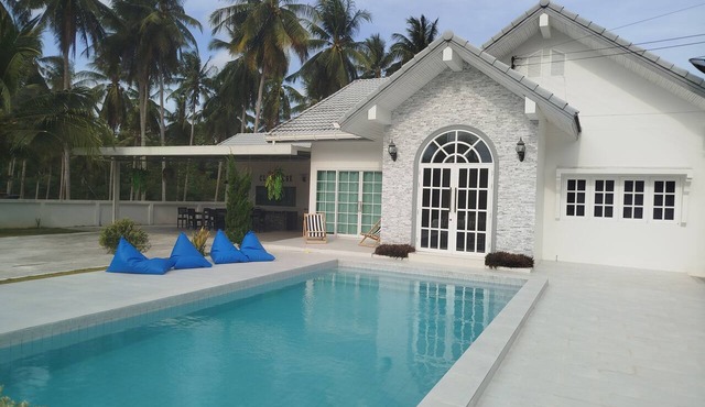 Pool Villa Luna in Khanom