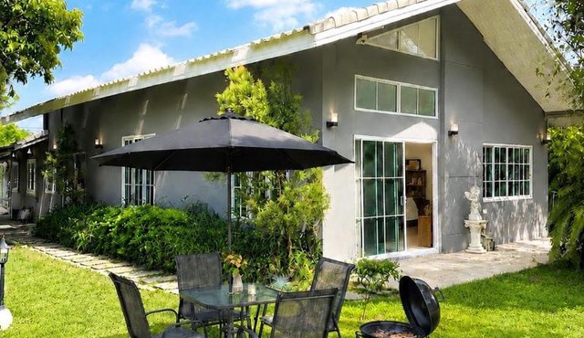 Private Garden 2BR Garden Home Sleeps 6 Bann Plangyao in Plaeng Yao