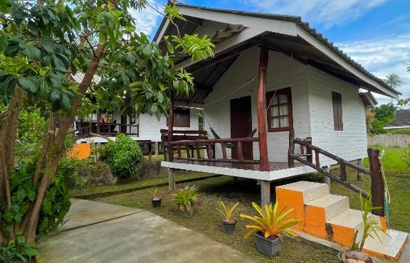 Pyramid Bangalow