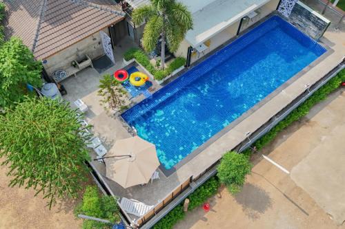 R2 Bed and Pool Kanchanaburi in Kanchanaburi City