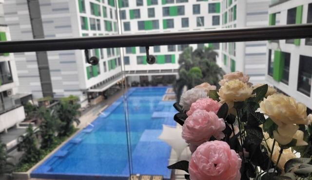 Republic Plaza Poolview - Chic Stay Near Airport in Hồ Chí Minh