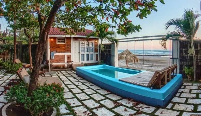 Romantic Seaside Casita w/Pool, AC & Fire Sunsets
