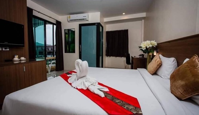 Royal Waves Hotel