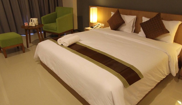 S Tara Grand Hotel