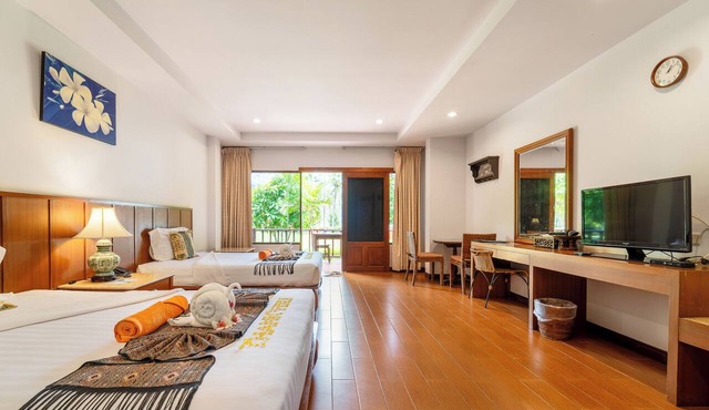 Sailom Resort Bangsaphan