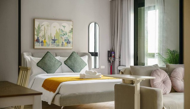 Seaside Living Retreat – Steps from Bang Tao Beach in Choeng Thale