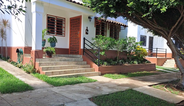 Secure & Private 3 BDR Modern House with Pool, A/C and Great View in Granada