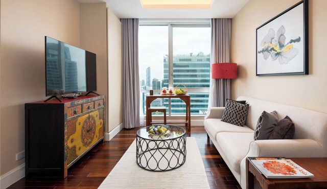 SERVICED 2 BED SUPERIOR SKYVILLA in Krung Thep Maha Nakhon