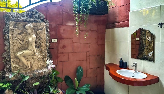 Shanti Lodge Phuket in Chalong