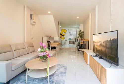 Spacious 4BR Home KHAO SAN area 5 Bath