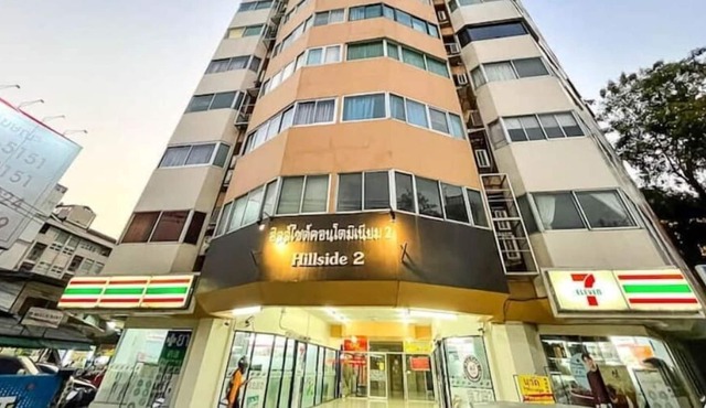 Studio Apartment with Balcony in Center of Nimman