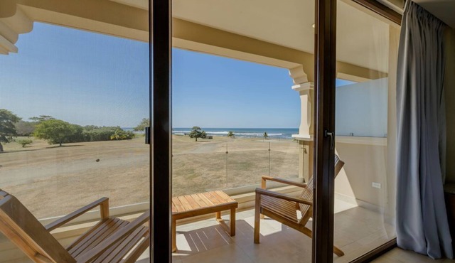 Stylish Coastal Residence in Gran Pacifica in Villa El Carmen