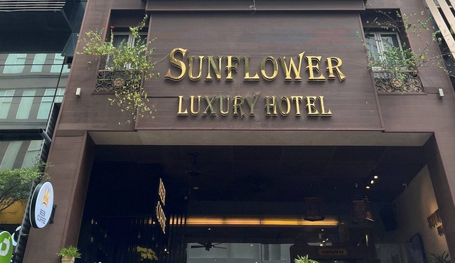 Sunflower Hotel - City Center Comfort, Affordable Luxury in District 1