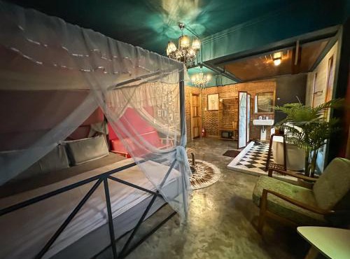 T-House BKK 2Floors near BTS with swimming pool and free Wifi