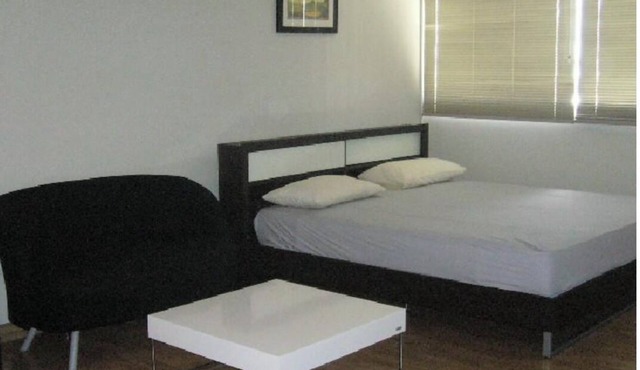 T8 Guest House Don Mueang Challenger, Located in Bangkok