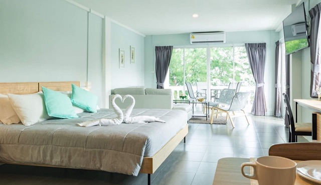 The Beach Cha Am Suite in Cha-am