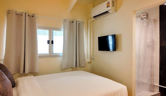 The Meadow Hostel Khaosan in Bangkok