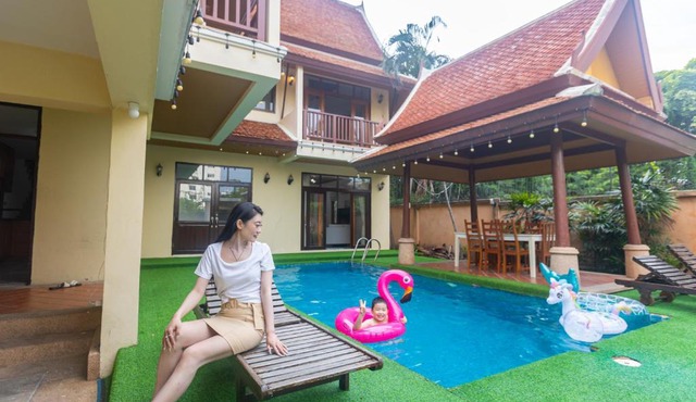 The Midas Pool Villa 4BR Thai stye BBQ Terrace Phatumnak Hill