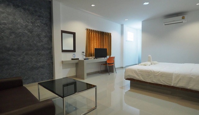 The Phant Hotel
