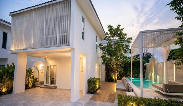 THE RUX Pool Villa S8