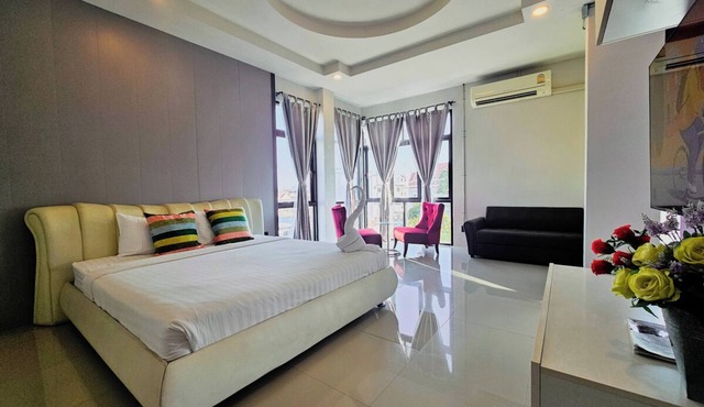 ToffyHome Hotel