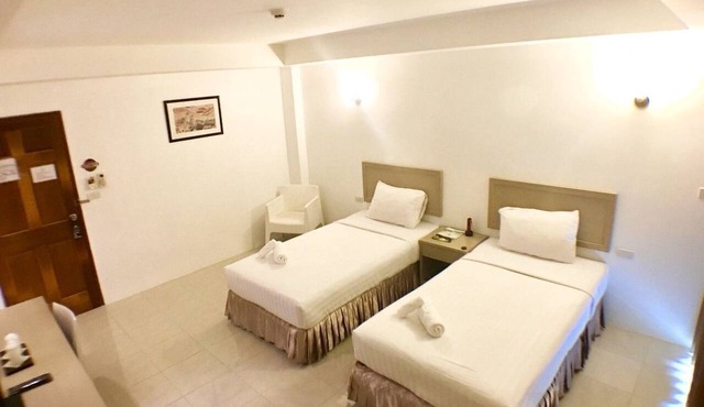 Trat Center Hotel in Trat