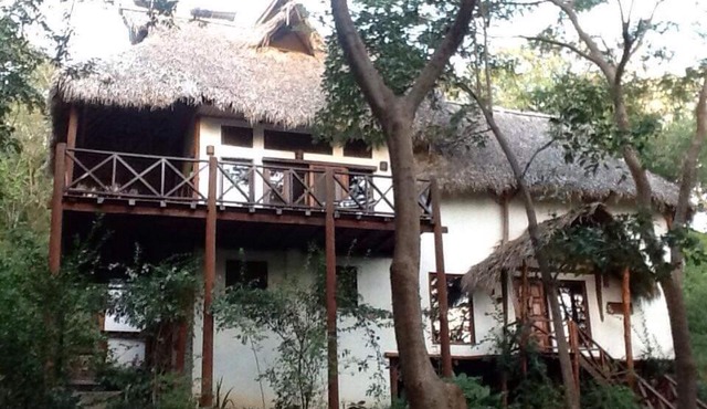 Tuani ecoLodge in Tola