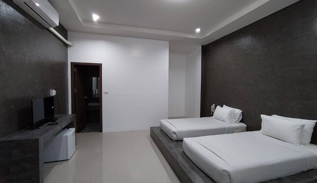 Twenty-Two Hotel