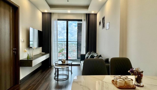 Two-Bedroom Apartment with City View in Hai Phong