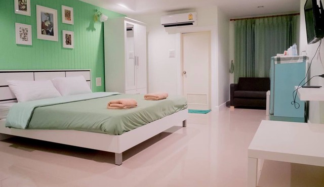 UJ Apartment