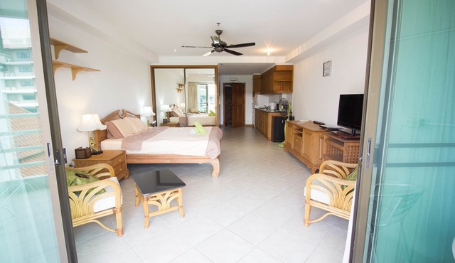 View Talay 5C studio condo 116