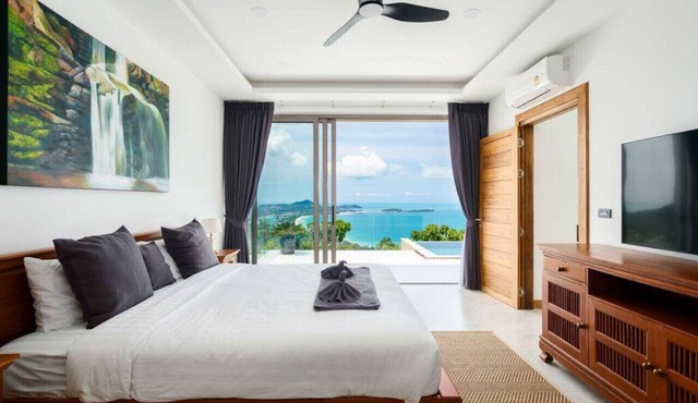 `Villa Majesta`Amazing View, luxury 4br Pool villa