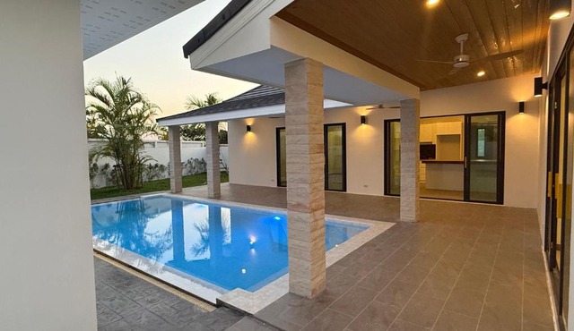 Villa Naru in Hua Hin