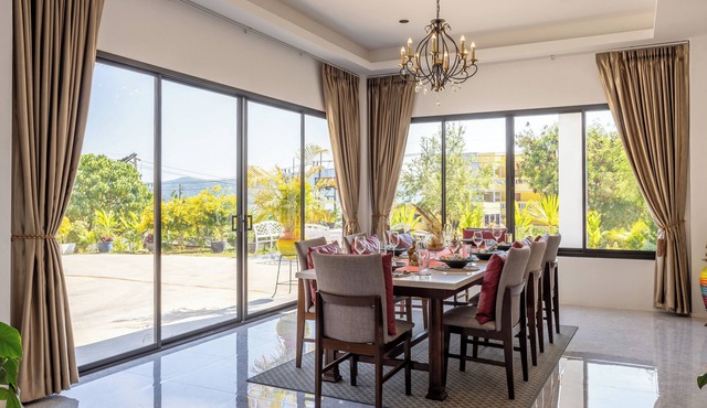 Villa with Jacuzzi &Stunning Seaview V30 in Wichit